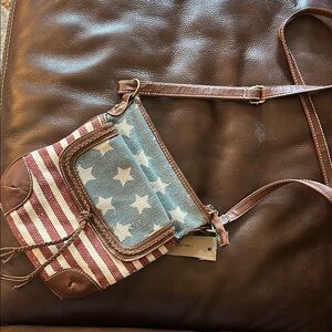 Women’s American flag crossbody bag